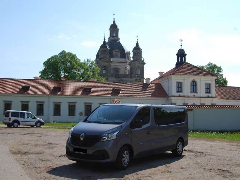 Keleivių pervežimas - mikroautobuso nuoma su vairuotoju TEL:+37064314115